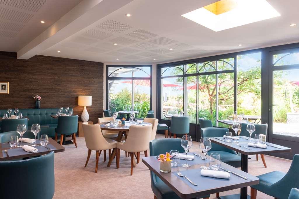 Hotel Traiteur Les Ormes, The Originals Relais Barneville-Carteret Restoran foto
