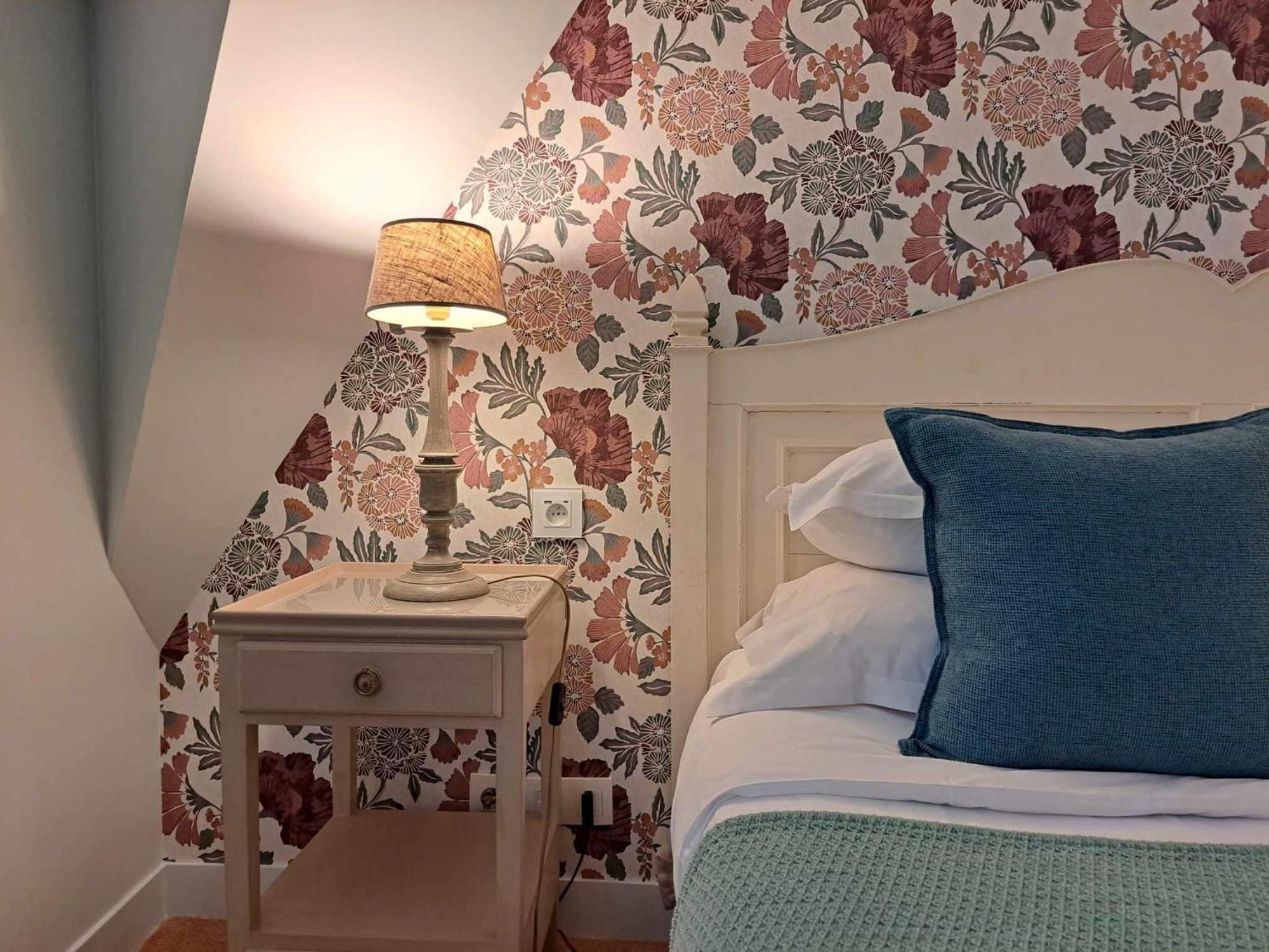 Hotel Traiteur Les Ormes, The Originals Relais Barneville-Carteret Bagian luar foto