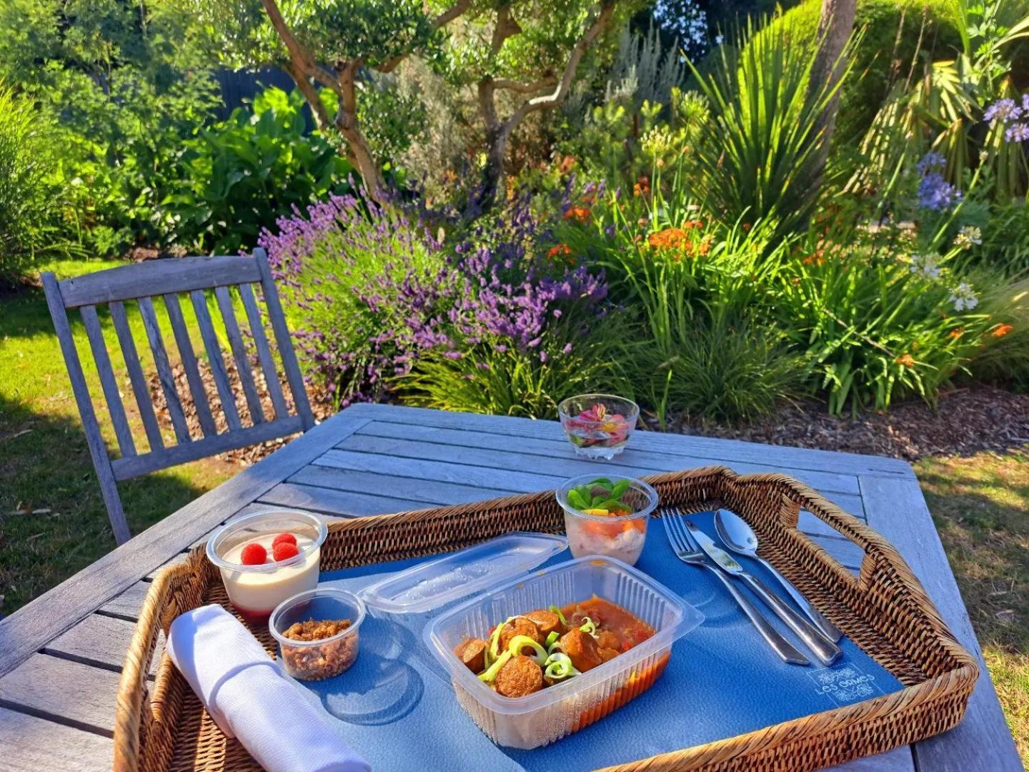 Hotel Traiteur Les Ormes, The Originals Relais Barneville-Carteret Bagian luar foto