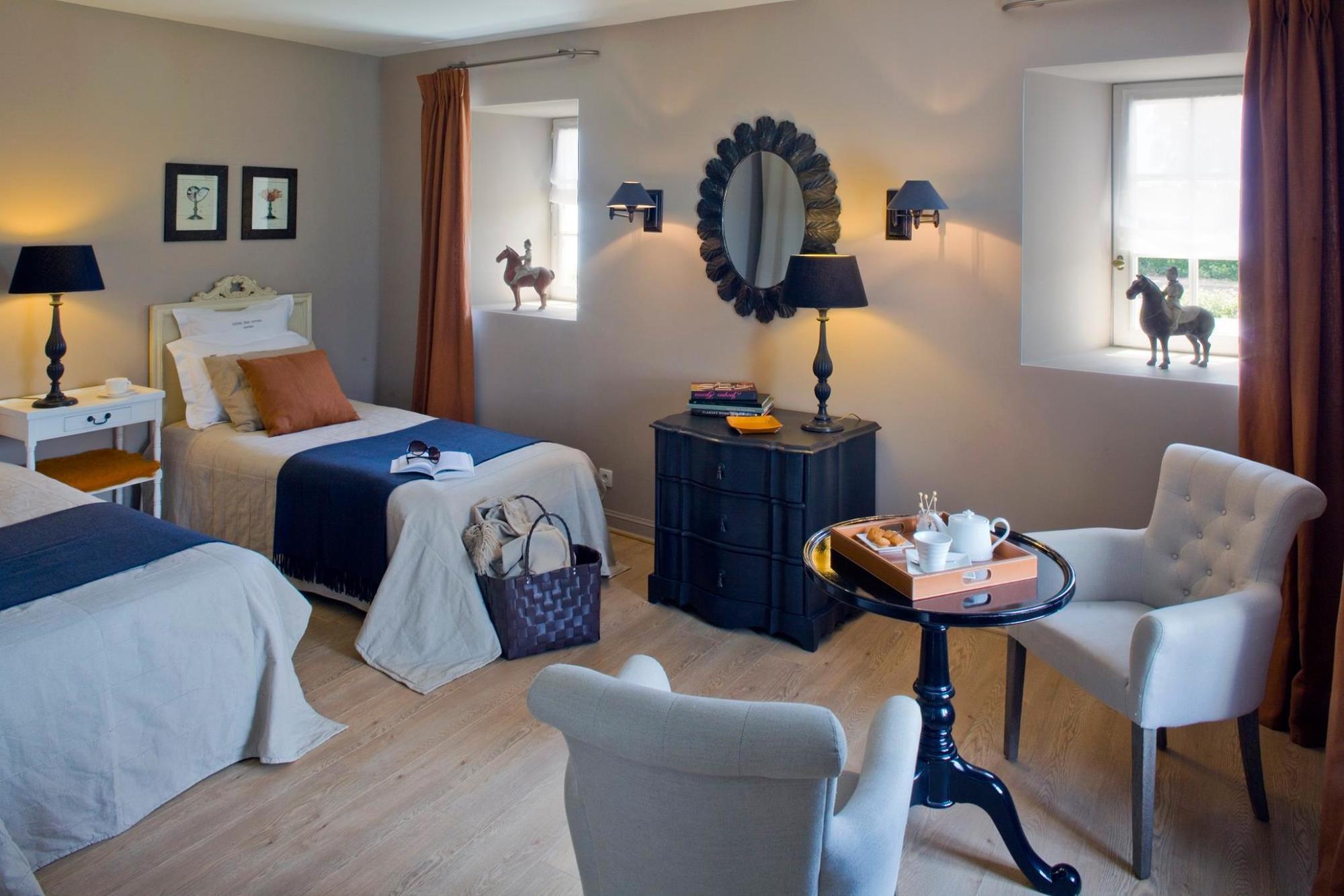 Hotel Traiteur Les Ormes, The Originals Relais Barneville-Carteret Bagian luar foto