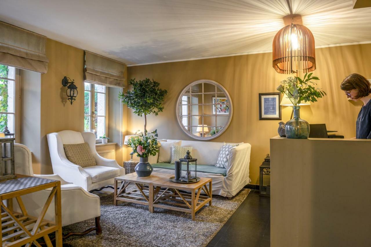 Hotel Traiteur Les Ormes, The Originals Relais Barneville-Carteret Bagian luar foto